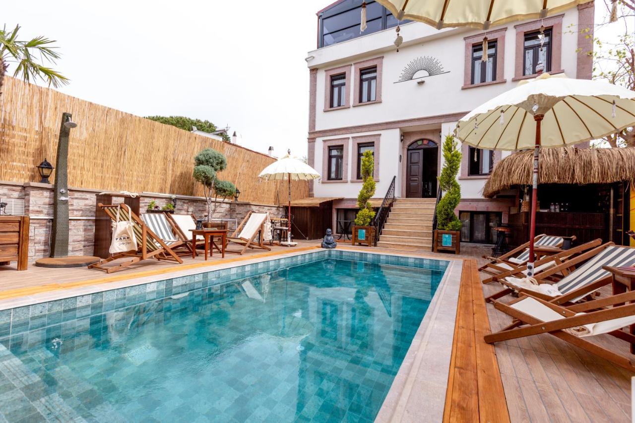 Parna Hotel Cunda Exterior photo