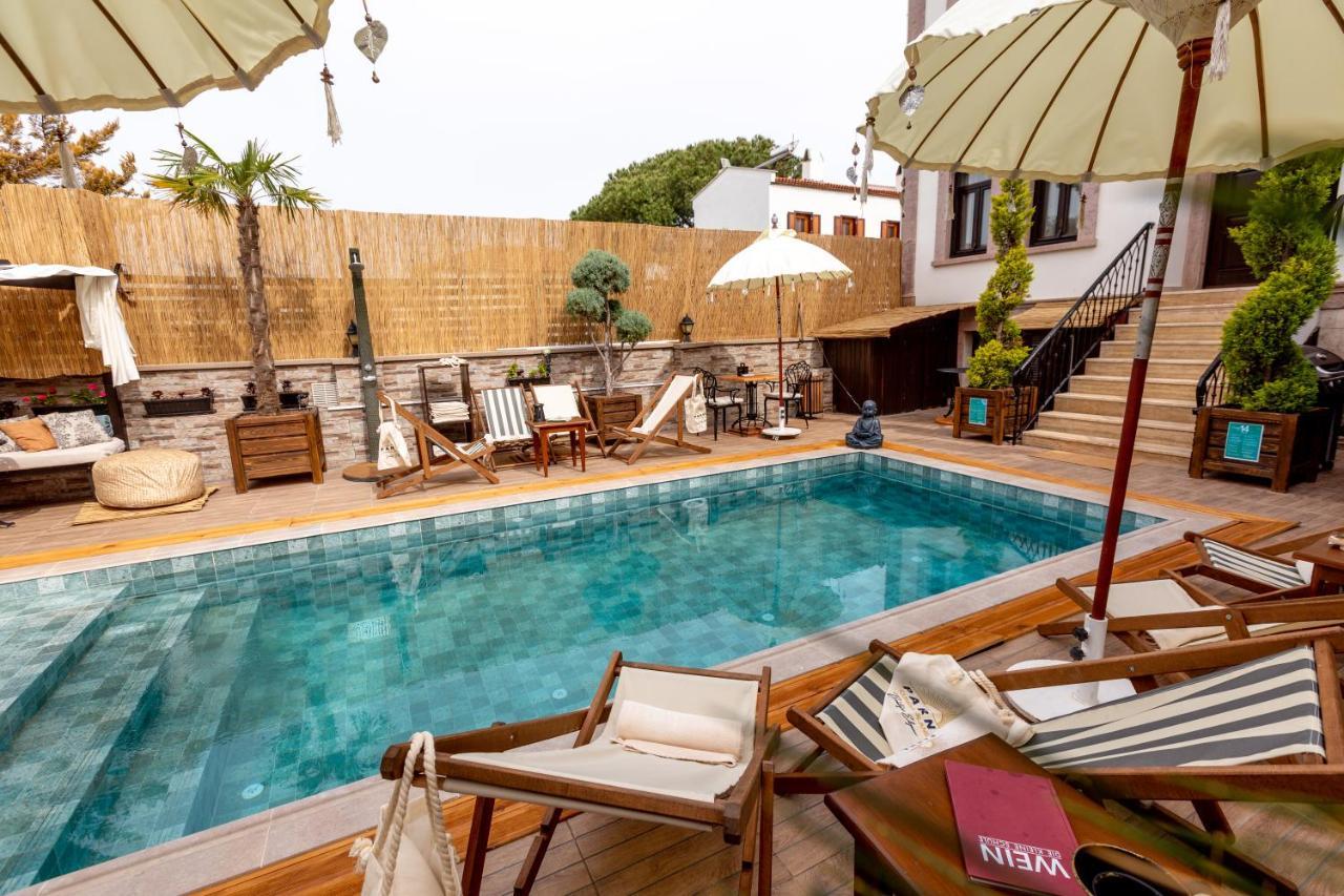 Parna Hotel Cunda Exterior photo