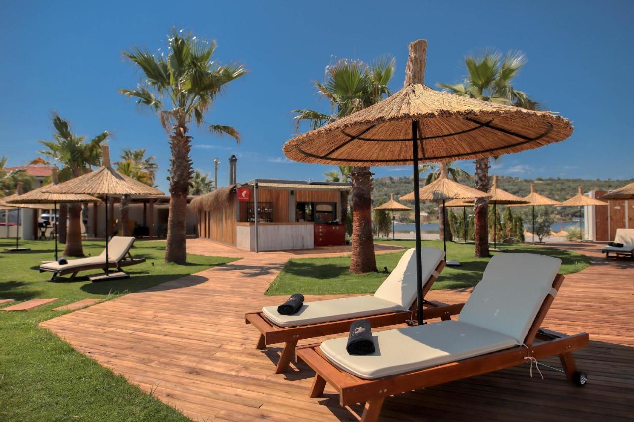 Parna Hotel Cunda Exterior photo